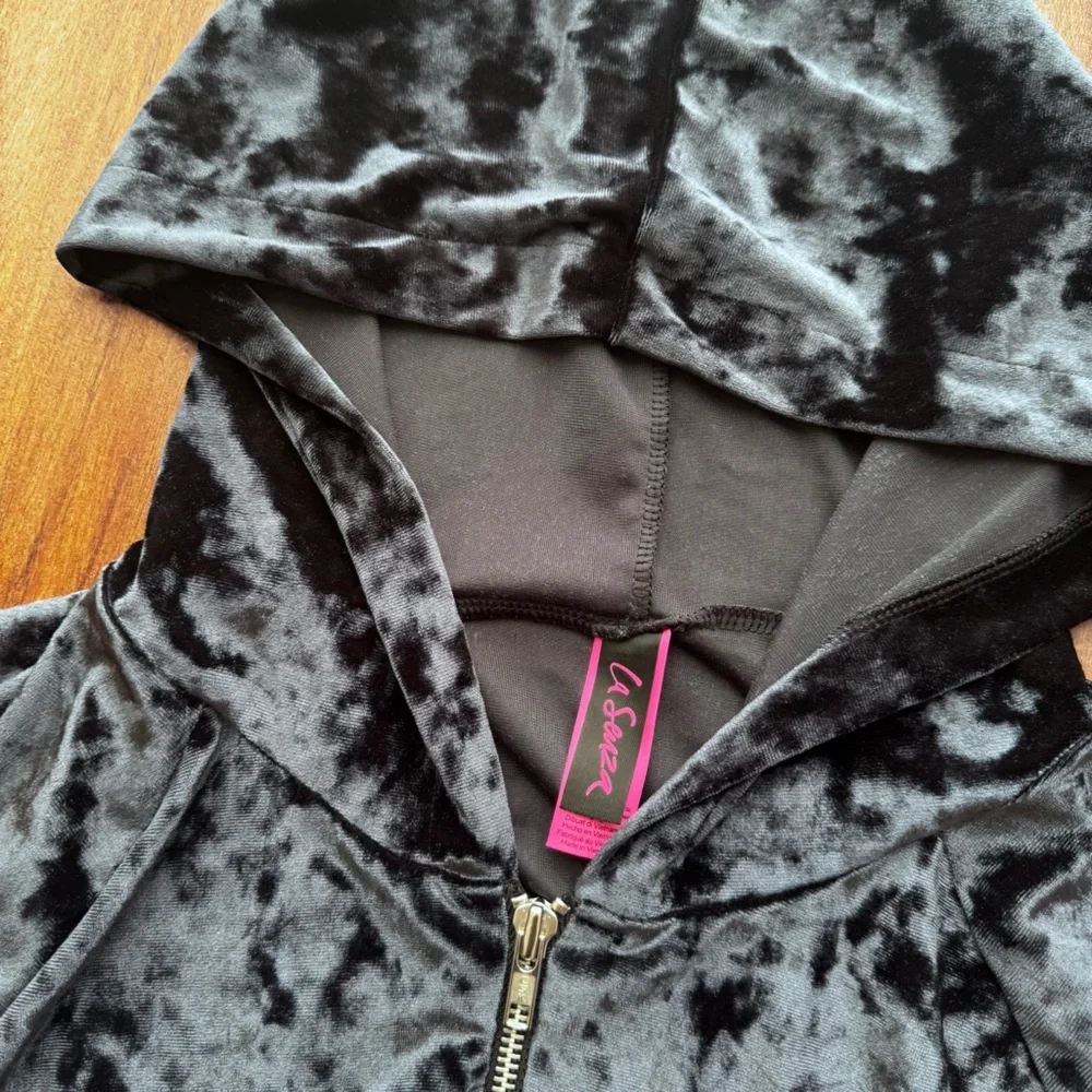 La Senza Black Crushed Velvet Velour Full Zip Cropped Y2K Track Sweater M - Picture 5 of 11